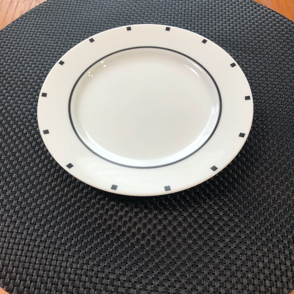 Sasaki Metropolis Black Salad Plate/Fine China